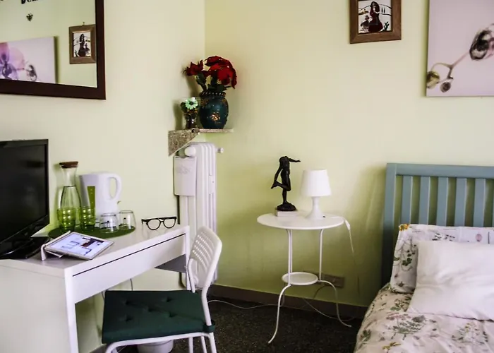 Bed & Breakfast Msg 3*